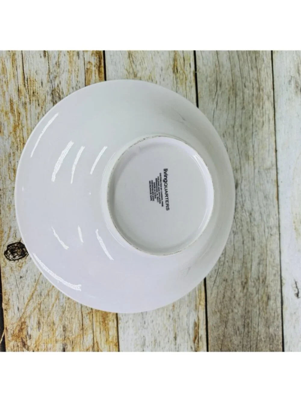 Livingquarters LIQ10 White Embossed Basketweave Lines 9